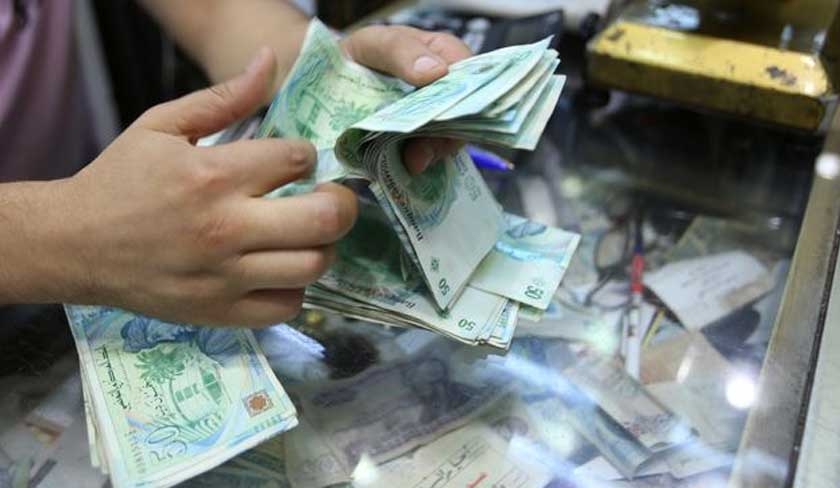 تجاوزت‭ ‬لأول‭ ‬مرة‭  ‬ 24 ‭ ‬مليار‭ ‬دينار.. ارتفاع‭ ‬قياسي‭ ‬في‭ ‬حجم‭ ‬السيولة‭ ‬النقدية‭ ‬خلال‭ ‬عيد‭ ‬الفطر